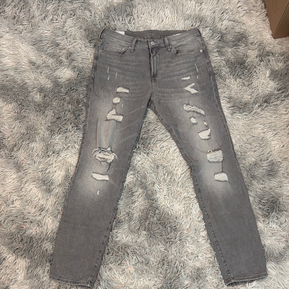 H&M & Denim men’s size 32 x L Distressed Gray Jeans